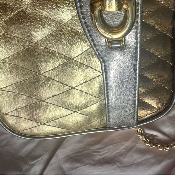 - Quilted metallic crossbody - Picture 8 of 15